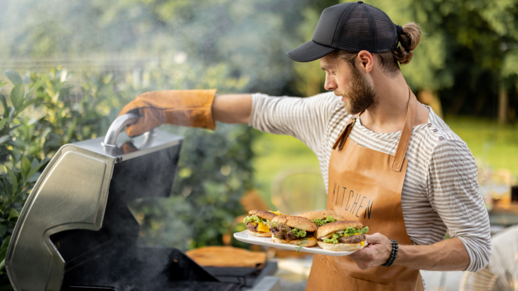 Great Burger Recipes for a Memorial Day Poolside Bash; Lindsay Taylor Real Estate Group; Dallas Texas Realtor